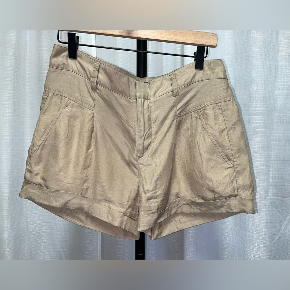 Vince Shorts Biscuit Pleated Front Cuffed Hem High Rise Pockets Casual | size 2